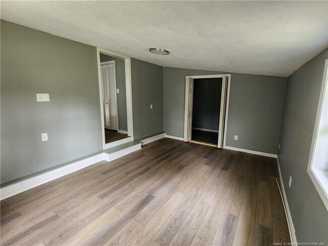 Foto del edificio - 5100 Malloy Cir