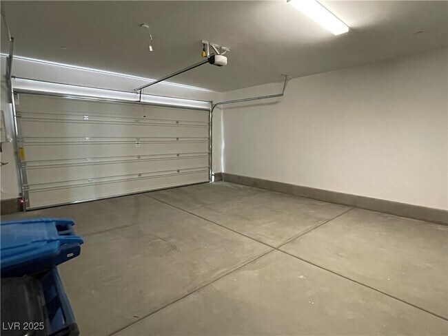 Foto del edificio - 600 Carriage Hill Dr