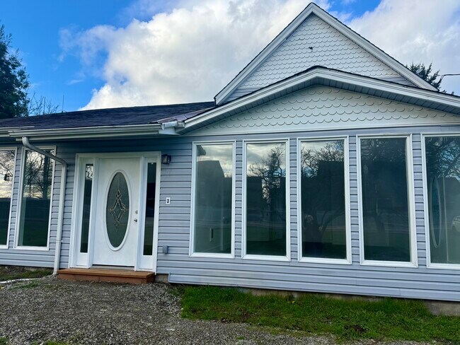 Foto del edificio - 16702 SE 1st St