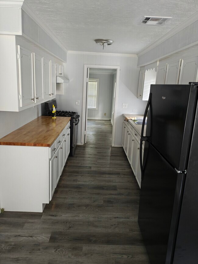 Foto del edificio - Cline St