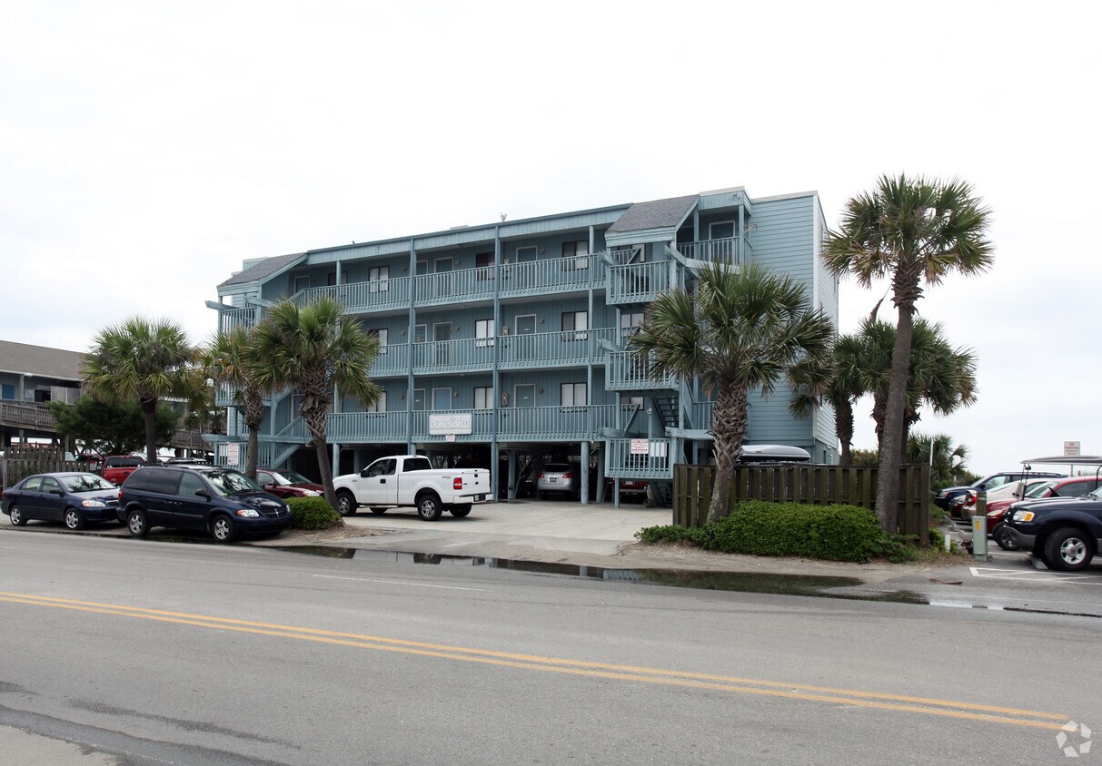 Duneside III Apartments in Murrells Inlet, SC