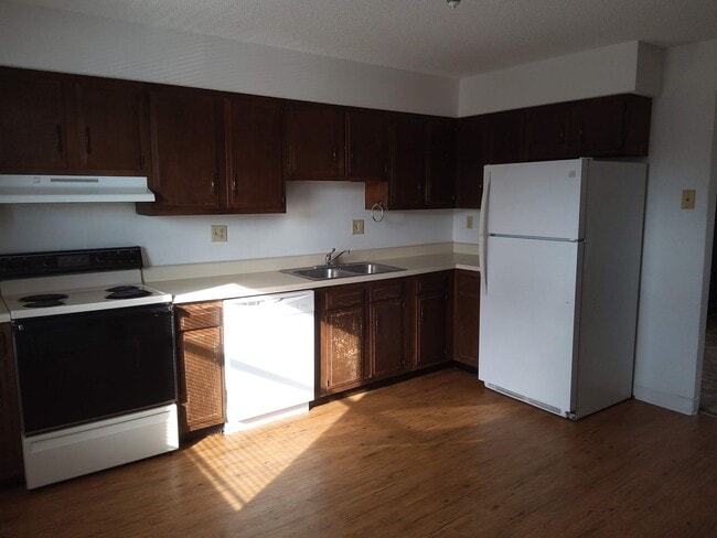 Building Photo - 3009 Mimosa St