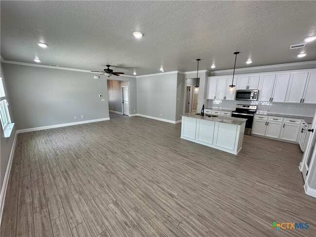 Foto del edificio - 1611 Sideoats Ln