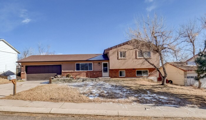 Primary Photo - 2895 El Capitan Dr