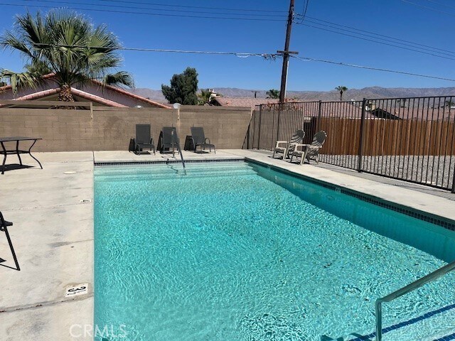 Primary Photo - 79380 Ave 42