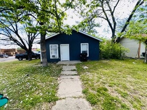 Building Photo - 519 N 12th St