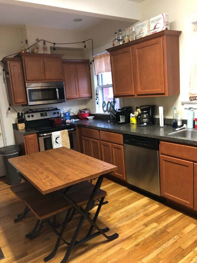 122 Waller Ave, Lexington, KY 40503 House Rental in Lexington, KY