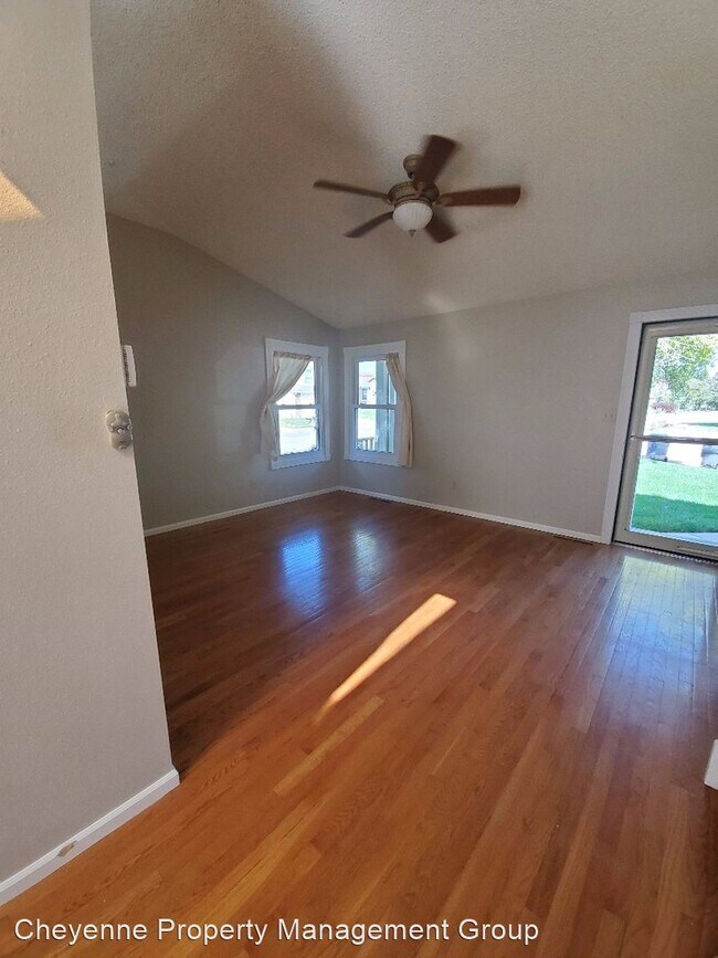Building Photo - 4 br, 2.5 bath House - 2317 Frontier Ct