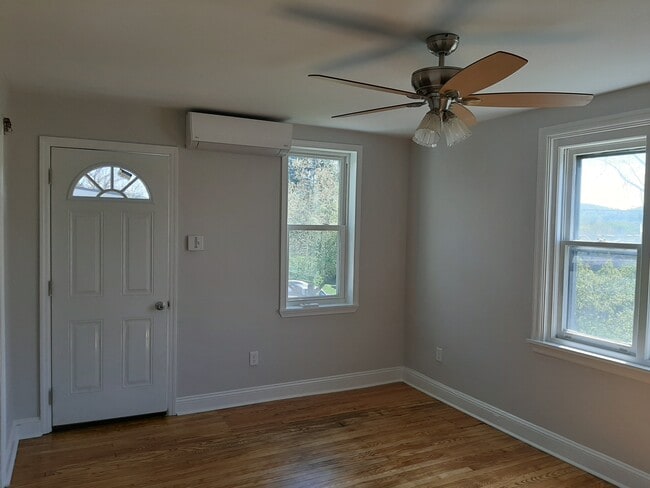 Foto del edificio - 1545 Cortland Ave