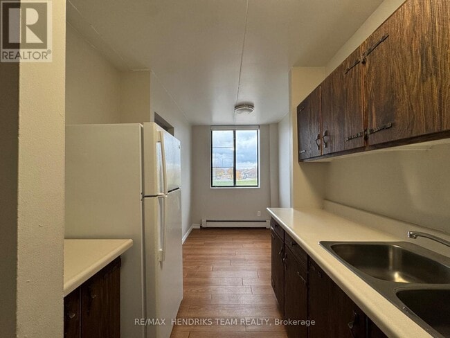 Building Photo - 80 Rockwood Ave