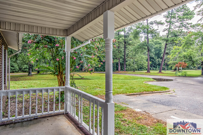 Building Photo - 218 Patton Dr