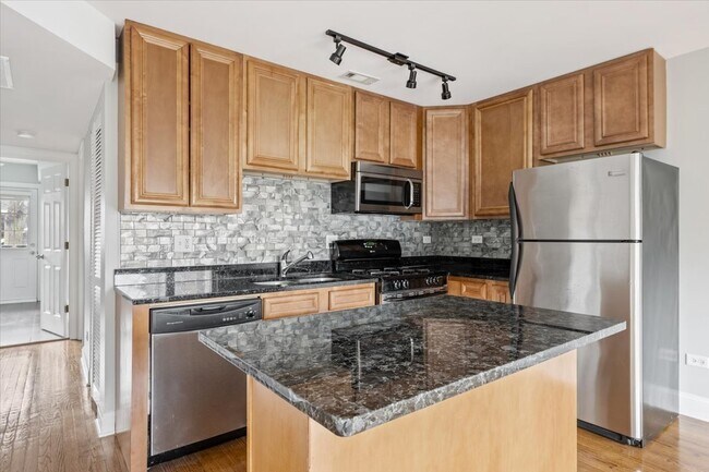 Foto del edificio - 1343 W Winona St