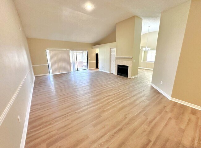 Foto del edificio - 1911 Coral Tree Ct