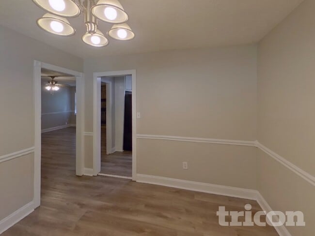 Foto del edificio - 148 Springvalley Cir