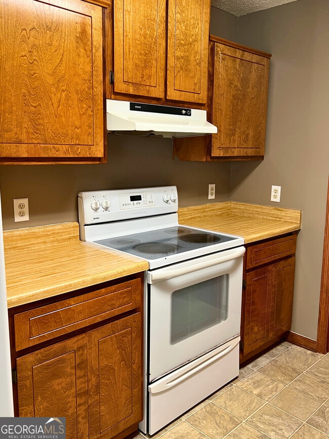 Building Photo - 514 Moeckel Ln
