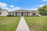 Foto principal - Gorgeous All-Brick San Jose Home!