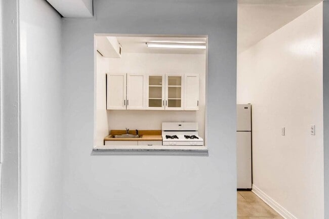 Foto del edificio - 722 W 18th St