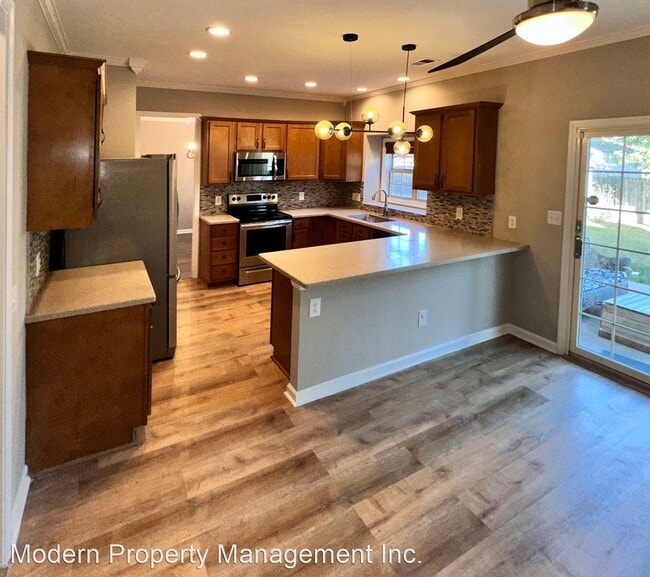 Building Photo - 4 br, 2.5 bath House - 151 Hemingway Place