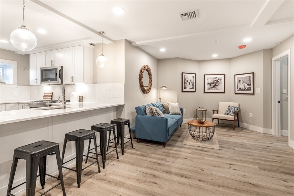 Foto principal - 66 Falcon St