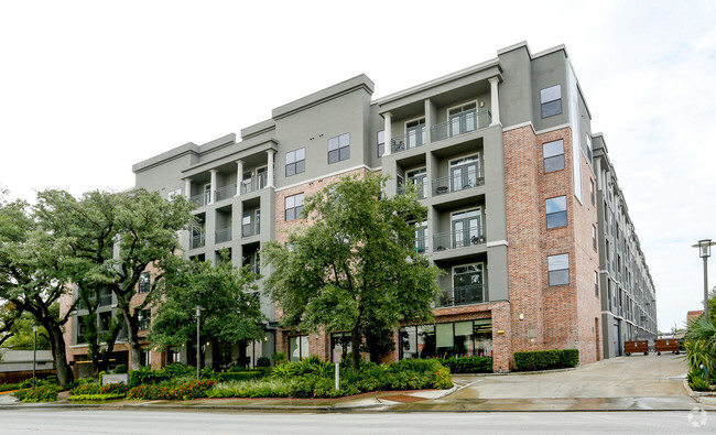 Foto del edificio - The Westheimer Apartments