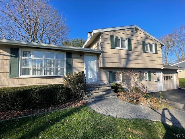 Foto del edificio - 17 Juneberry Ln
