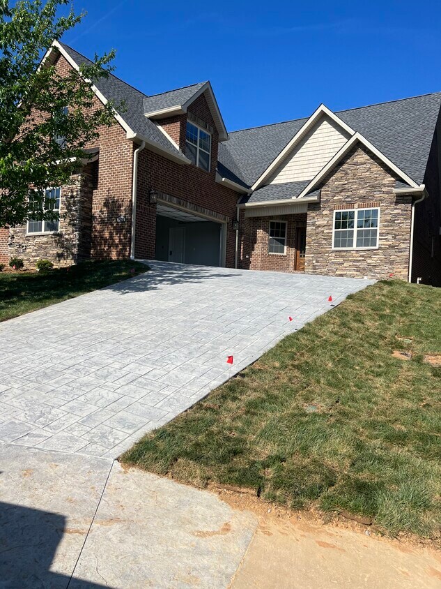 Foto principal - 1574 Tsuga Dr