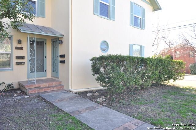 Foto del edificio - 136 Ridgewood Ct