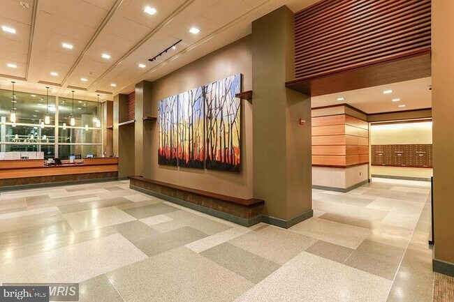 Foto del edificio - 4600 S Four Mile Run Dr