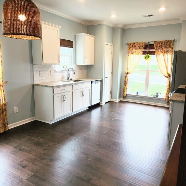 Foto del edificio - 6532 Wilford Ct