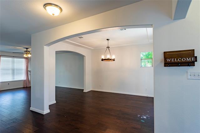 Building Photo - 8200 Chickasaw Trail