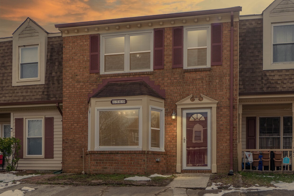 1560 Jameson Dr, Virginia Beach, VA 23464 Townhome Rentals in Virginia Beach VA