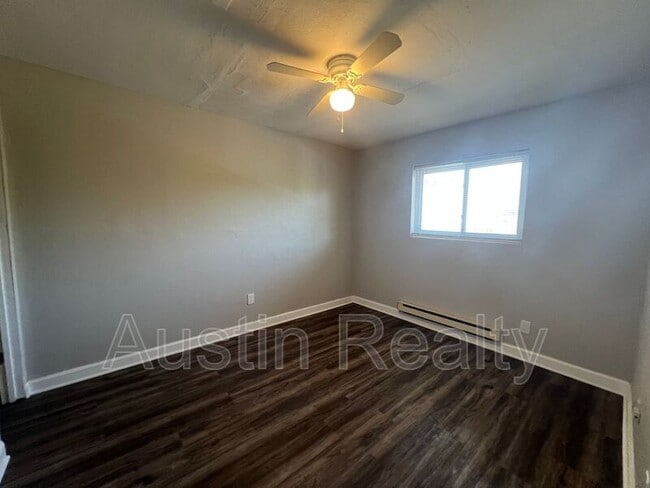 Building Photo - 3706 Greenwood Blvd