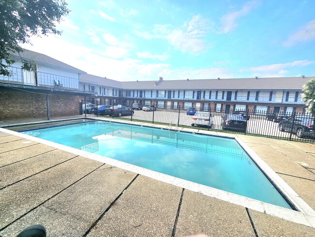 Foto del edificio - Cambridge West Apartments