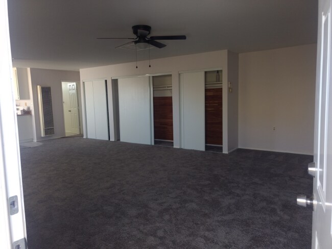 Foto del edificio - 10440 Baker Rd