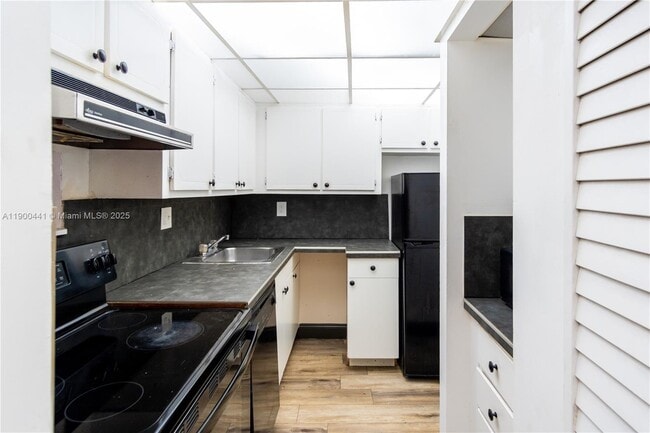 Foto del edificio - 10500 SW 108th Ave