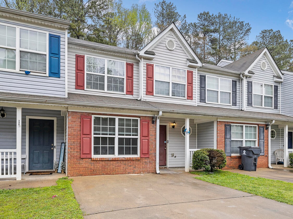 Primary Photo - 1355 Maple Valley Ct