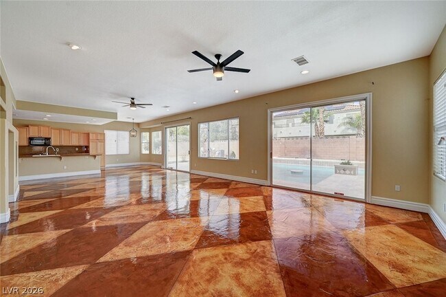 Foto del edificio - 9462 Castillana Ct