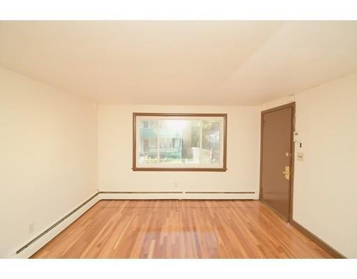 Primary Photo - 17-19 Crossman St