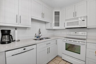 Building Photo - 3575 S Ocean Blvd