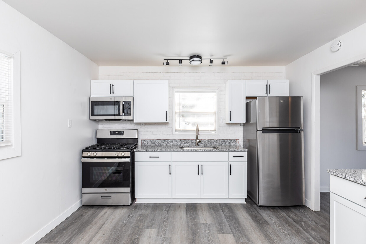 Kitchen - 4838 Kollman Ave