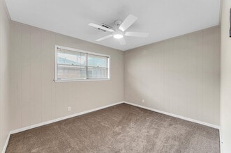 Building Photo - 6327 Wynnwood Ln