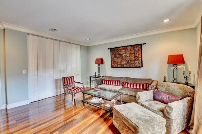 Foto del edificio - 16903 Isle of Palms Dr