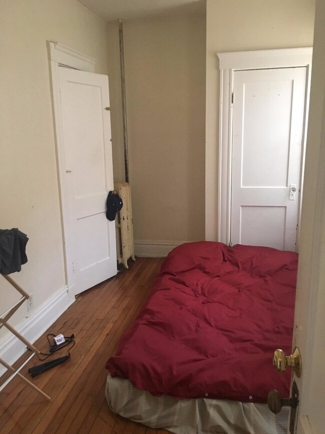 Foto del edificio - 45 Englewood Ave