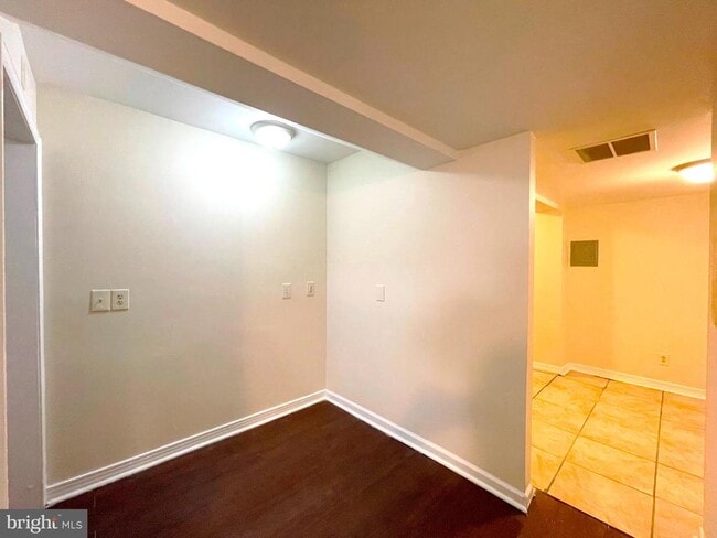 Foto del edificio - 21632 Great Mills Rd