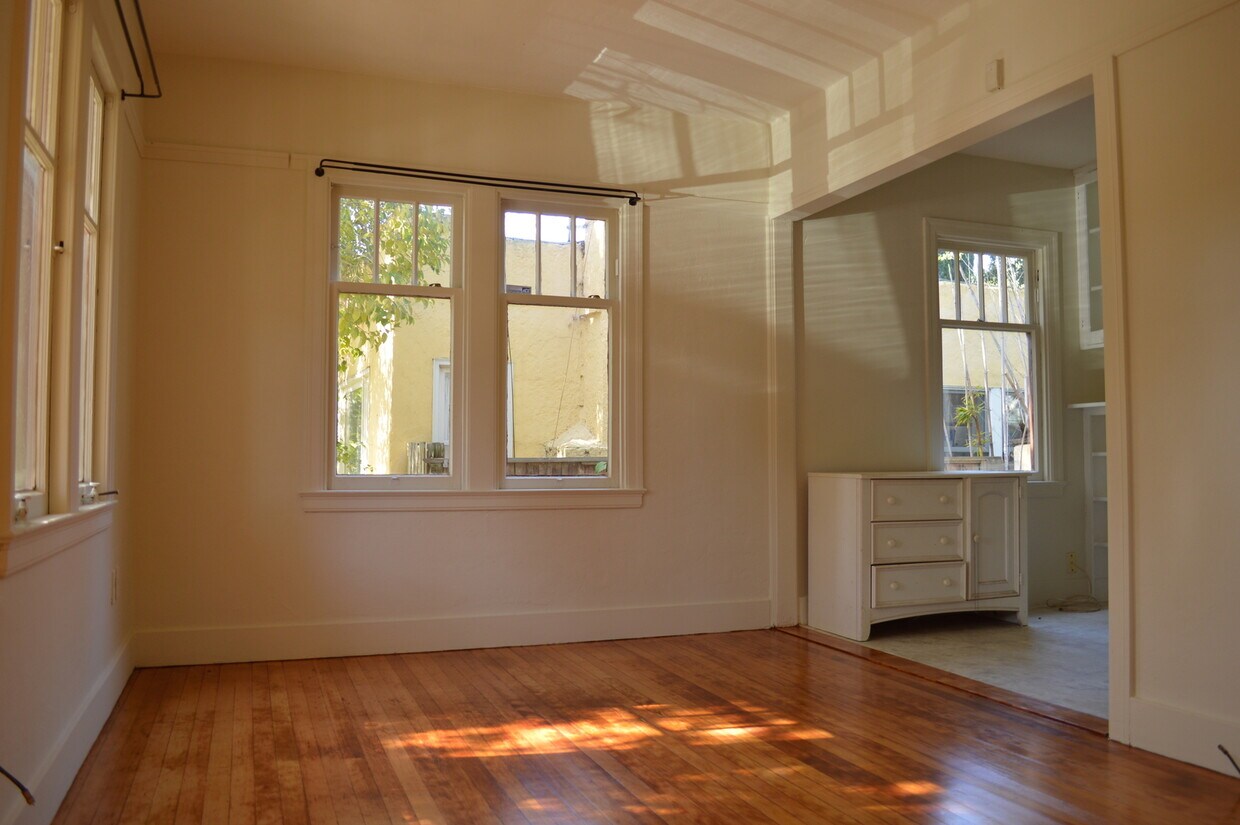 Foto del edificio - Small Berkeley bungalow 1/2 a block from N...