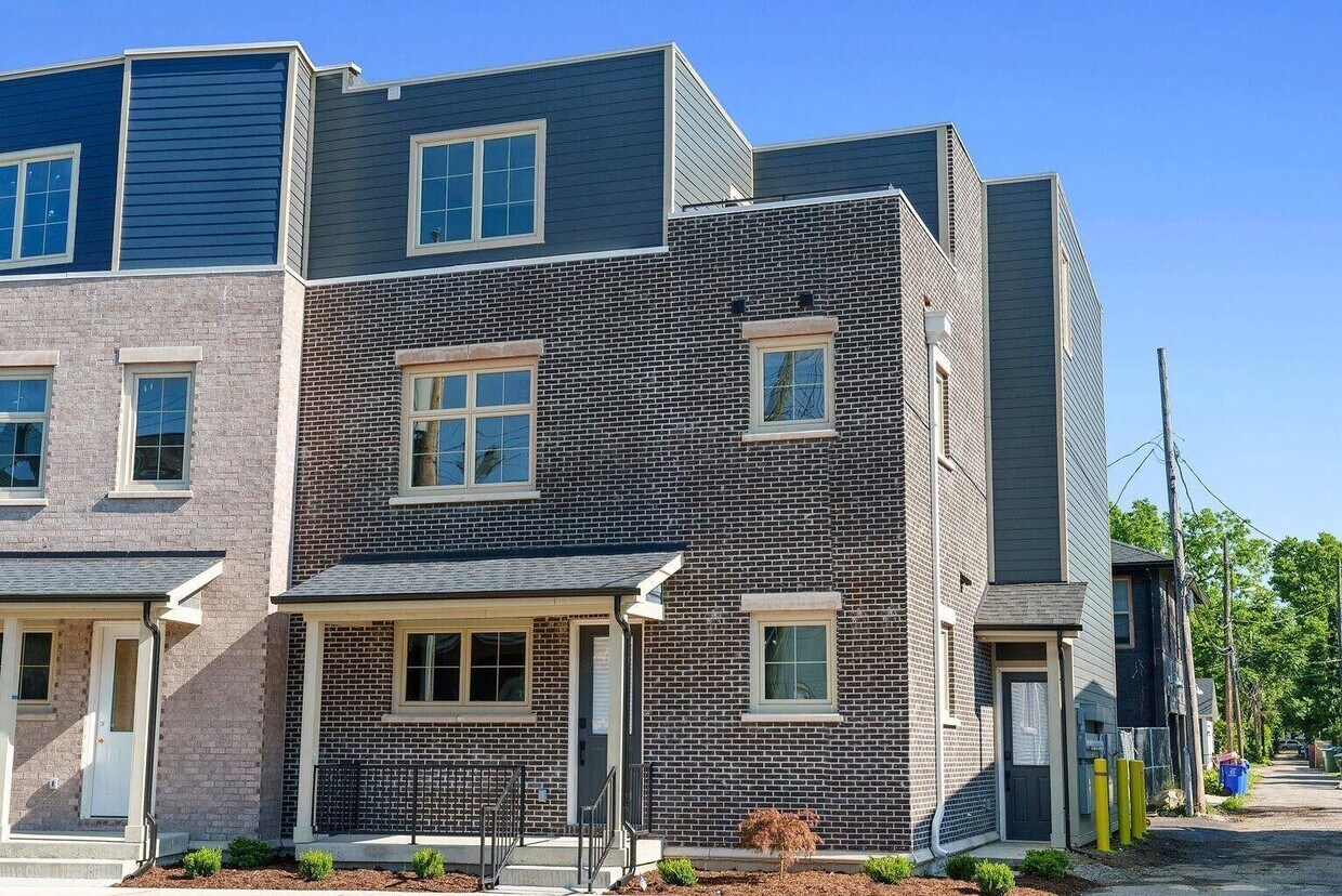 Foto principal - 1012 E Long St