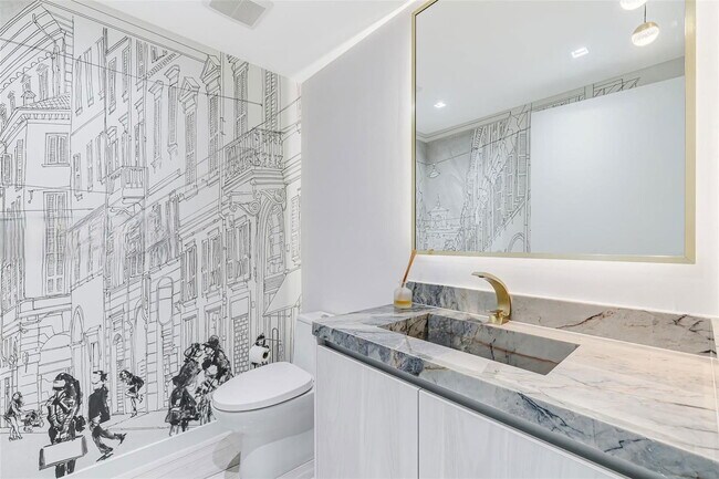 Building Photo - 3131 NE 7th Ave