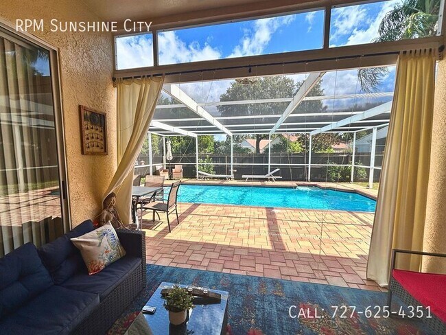 Building Photo - Luxury Pool Home: Your Dream Oasis Awaits!