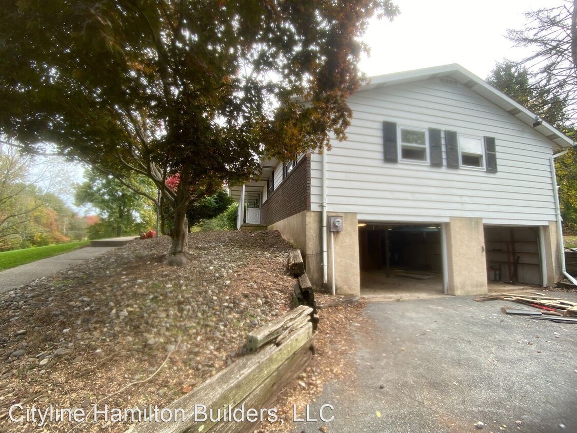 3 br, 1.5 bath House 3840 Jacoby Rd House Rental in Coopersburg, PA