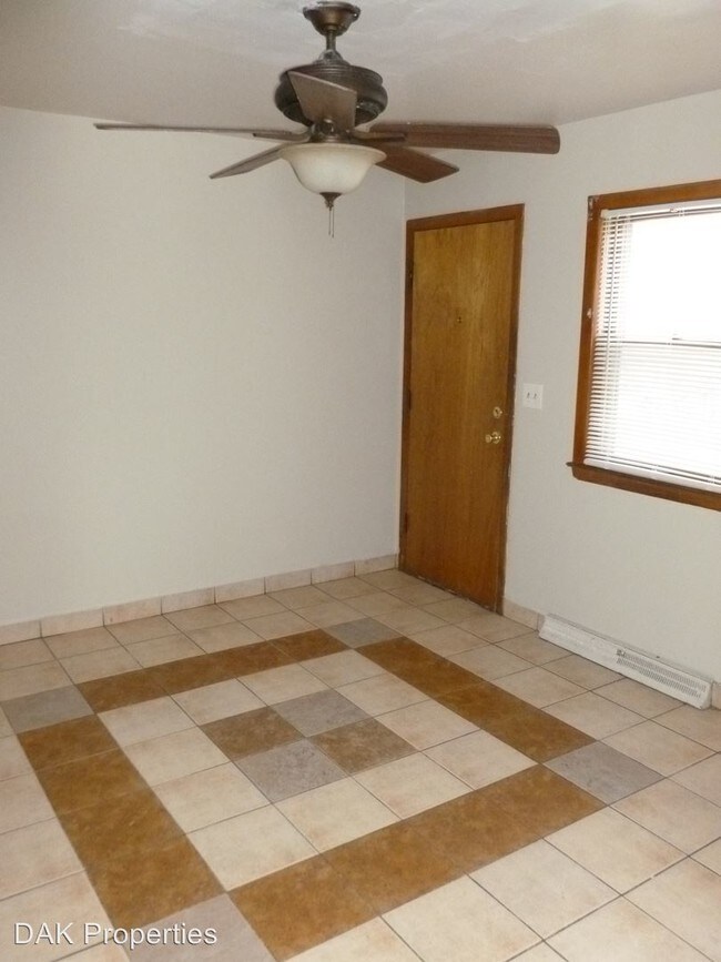 Foto del edificio - 8716 W Lancaster Ave
